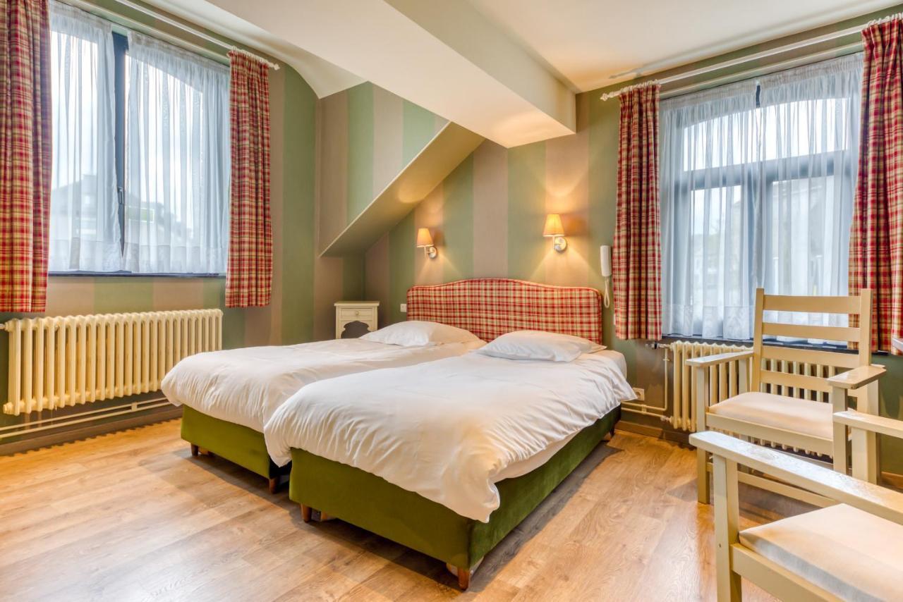 Hotel Le Cor De Chasse Saint-Hubert Exterior photo