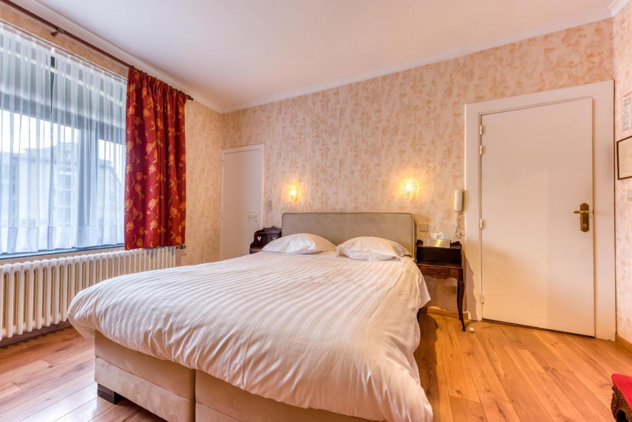 Hotel Le Cor De Chasse Saint-Hubert Exterior photo