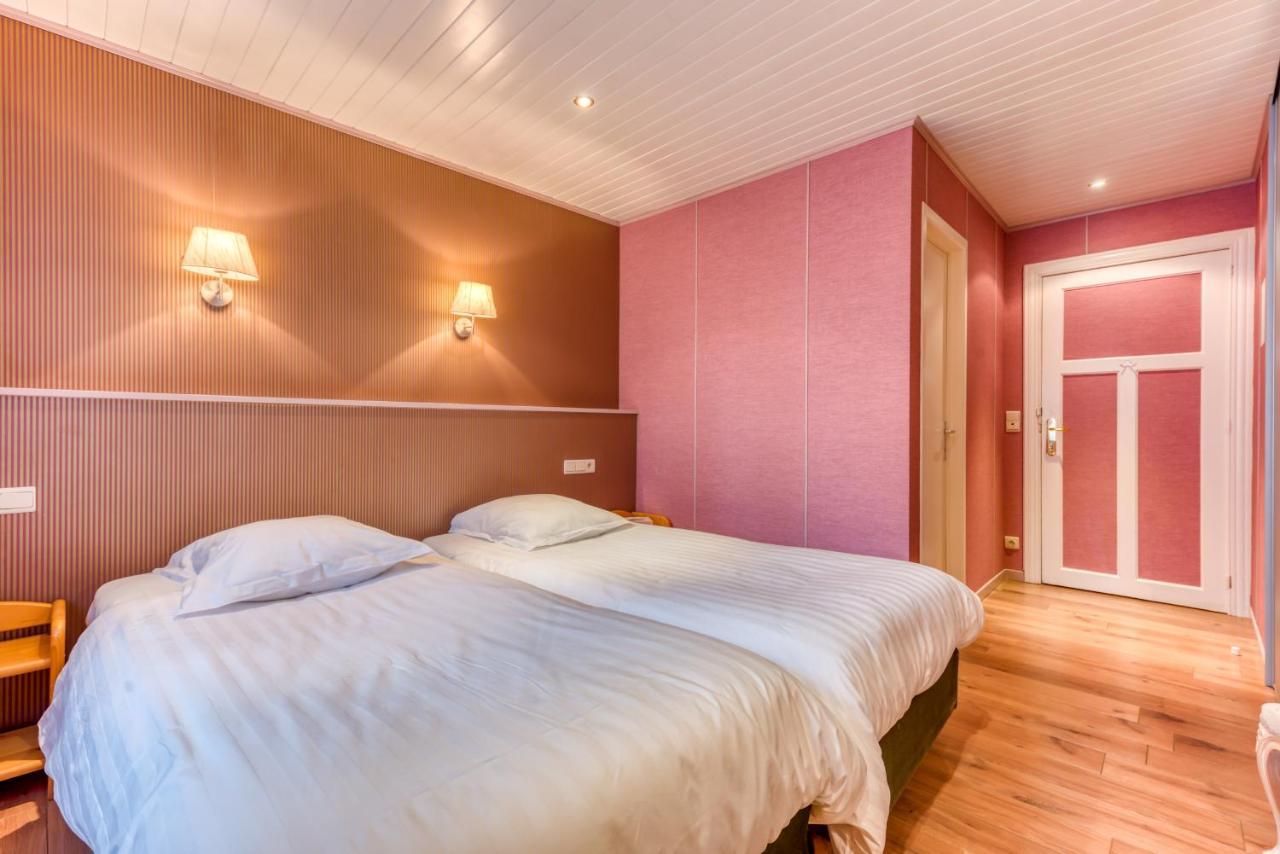 Hotel Le Cor De Chasse Saint-Hubert Exterior photo
